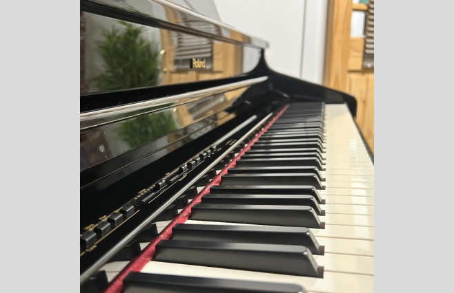 Roland HP737 Polished Ebony Digital Grand Piano, Used - Complete Package (SN:ZOGO174) - Image 6